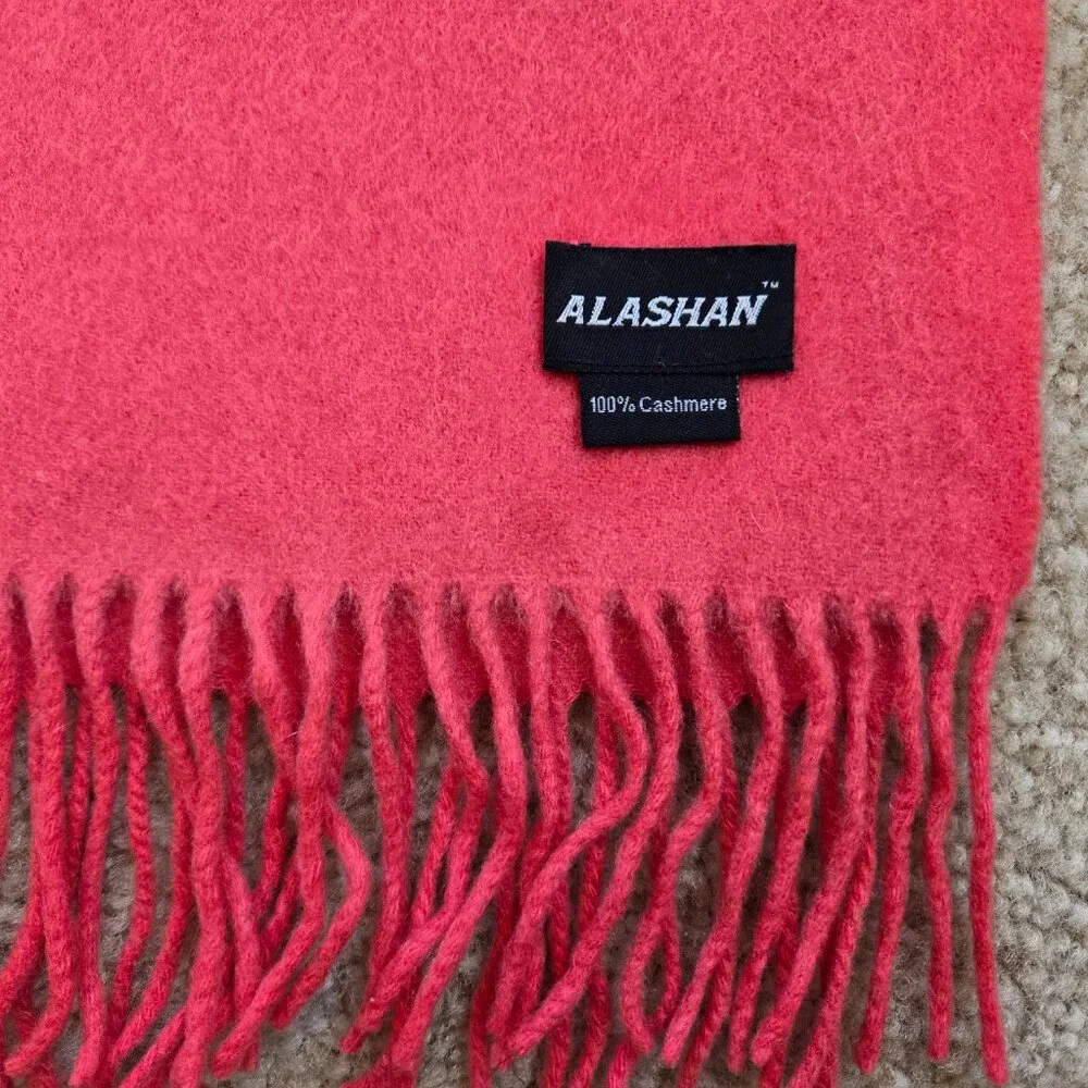 Cashmere Fringed Scarf Pink Alashan Lux - Picture 2 of 7